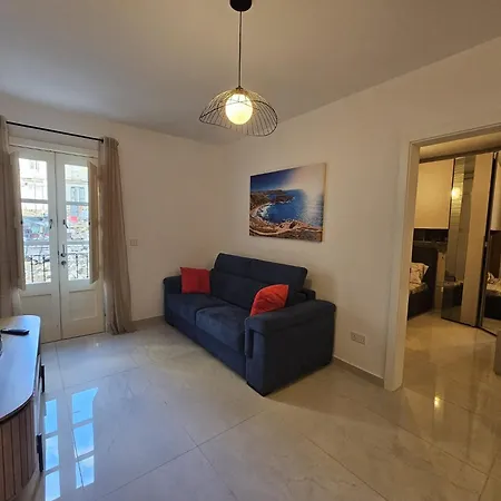 Luxurious Near Valletta Ferry