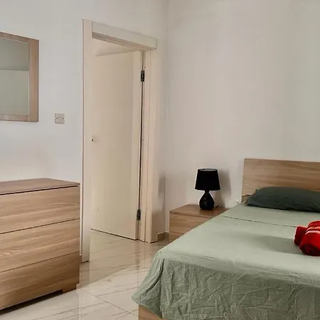 Luxurious Near Valletta Ferry *