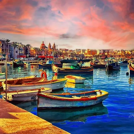 Luxurious Near Valletta Ferry Apartament *