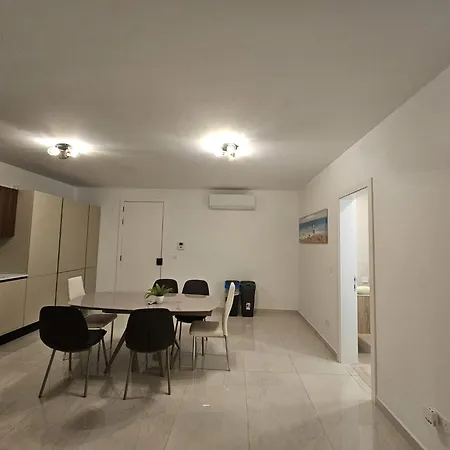 Luxurious Near Valletta Ferry *