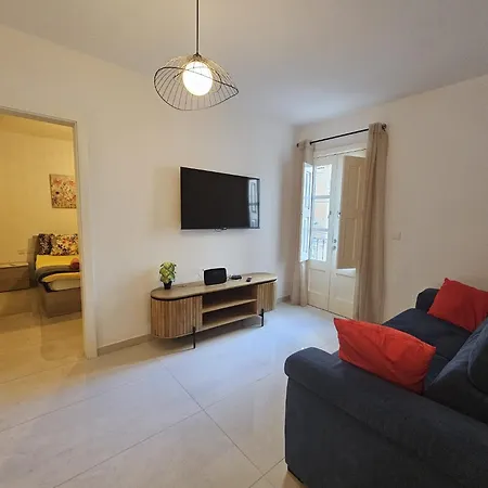 Luxurious Near Valletta Ferry * Sliema