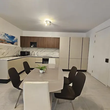 Luxurious Near Valletta Ferry Sliema